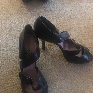 Tahari black peep toe strap heels